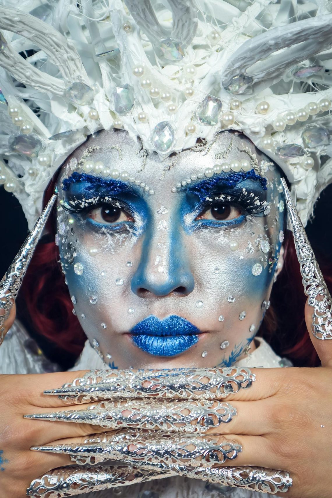 Picture of a winter goddess.